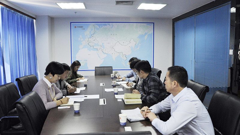 以某知名企业为例，该企业通过战略管控型组织架构的构建，实现了以下成果：